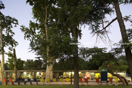 pavilions at independencia park  rafael iglesia