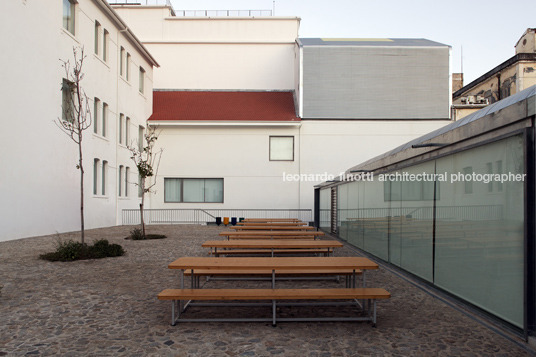 faculdade de artes e arquitectura inês lobo