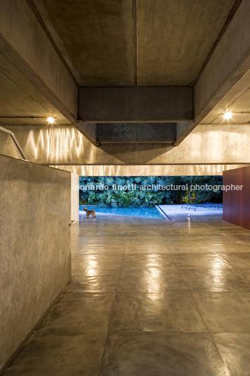 gerassi house Paulo Mendes da Rocha