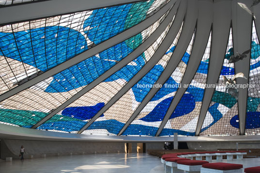 catedral metropolitana oscar niemeyer