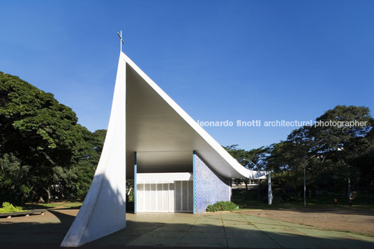 igreja nossa senhora de fátima oscar niemeyer