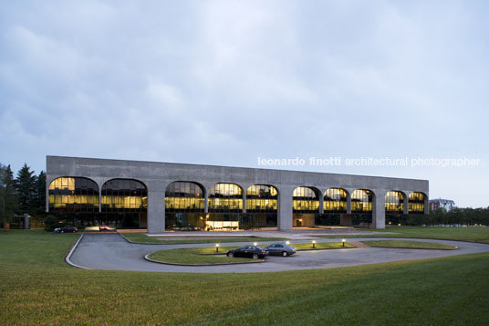 fata headquarters oscar niemeyer