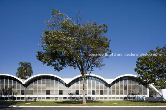 ita library oscar niemeyer