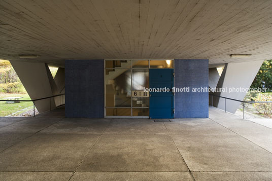 appartment building in hansa oscar niemeyer