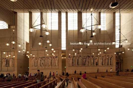 cathedral of our lady of los angeles rafael moneo