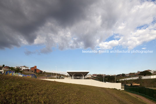 ville sainte helene casa de arquitetura