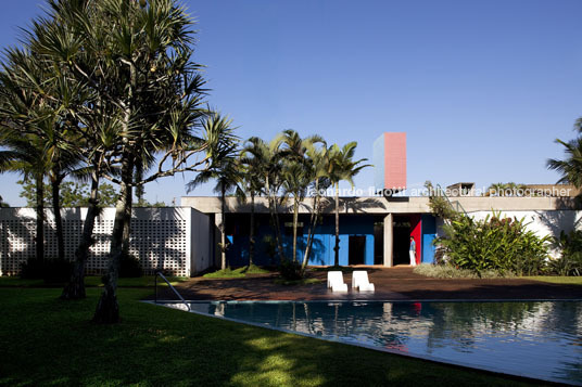 casa king paulo mendes da rocha