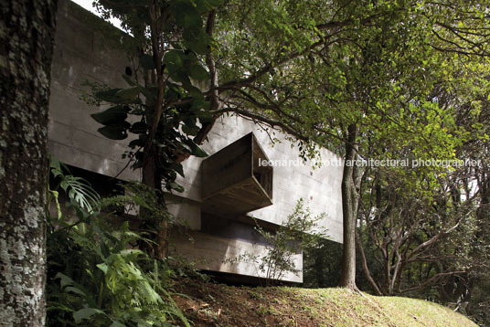 casa butantã paulo mendes da rocha