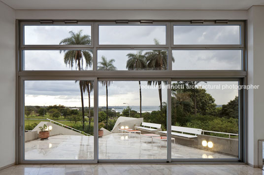 embaixada da alemanha hans scharoun 