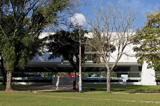 museu oscar niemeyer oscar niemeyer