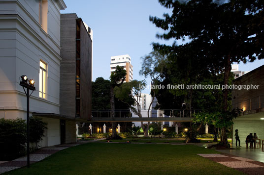 palacete das artes rodin bahia brasil arquitetura