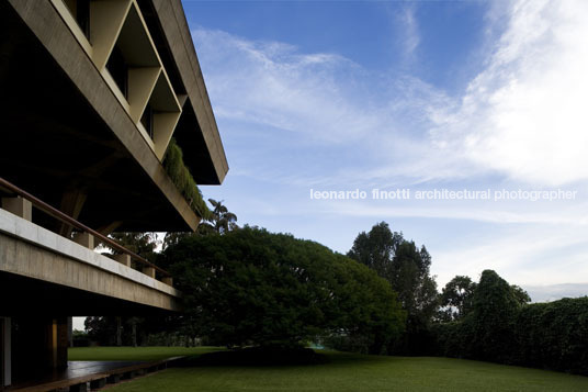 italian embassy pier luigi nervi