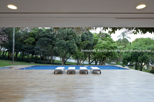 fazenda 3 pedras - pavilhão isay weinfeld