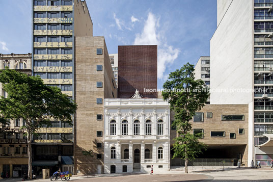 praça das artes brasil arquitetura