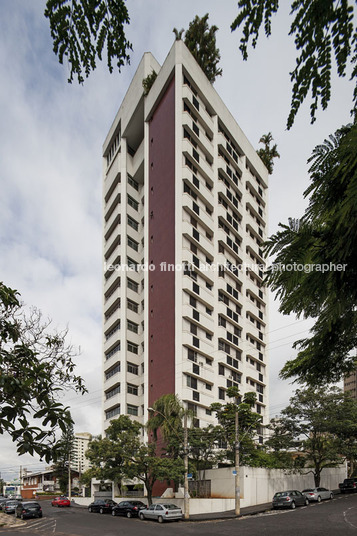 ipê building finotti arquitetura e urbanismo