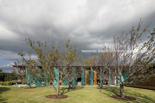 casa gcp - fazenda boa vista bernardes arquitetura