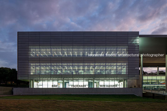 biblioteca brasiliana usp rodrigo mindlin loeb