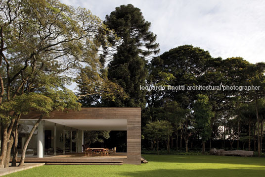 casa grécia isay weinfeld