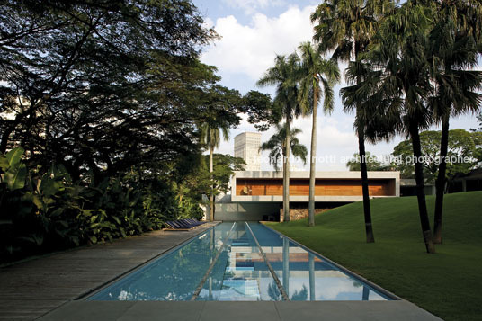 casa grécia isay weinfeld