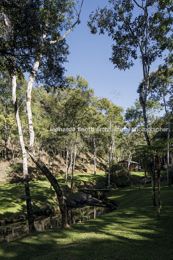 casa jg miguel pinto guimarães