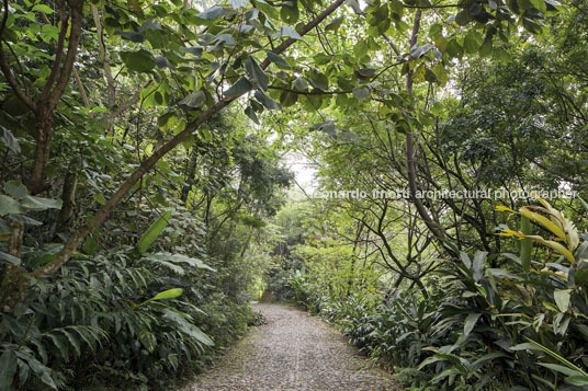 vila taguaí cris xavier