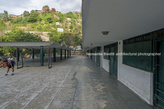 unidad residencial el paraiso carlos raúl villanueva