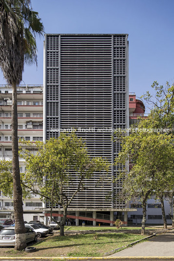 hospital universitario - ucv carlos raúl villanueva