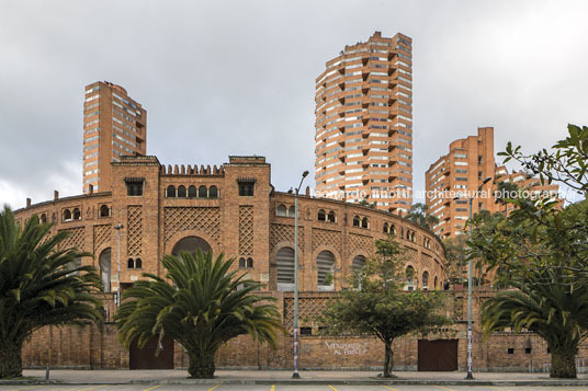 torres del parque rogelio salmona