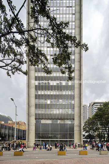 bogotá snapshots several architects