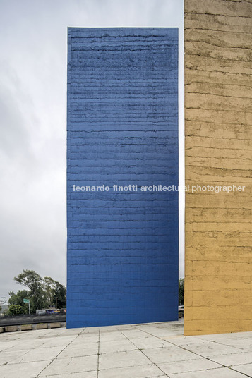 torres de satélite luis barragán