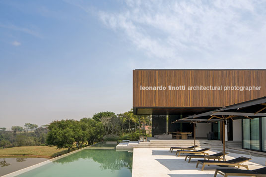 casa rsc - fazenda boa vista jacobsen arquitetura