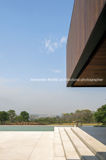 casa rsc - fazenda boa vista jacobsen arquitetura