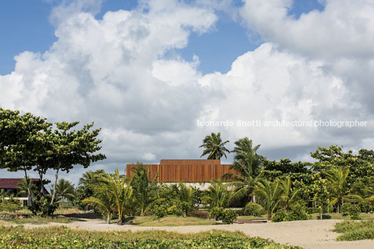 casa na praia do toquinho arthur casas