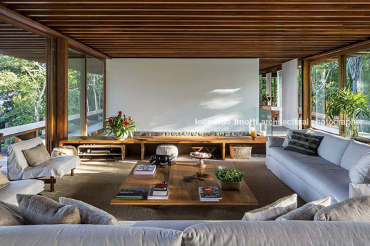 casa sm - taguaiba jacobsen arquitetura