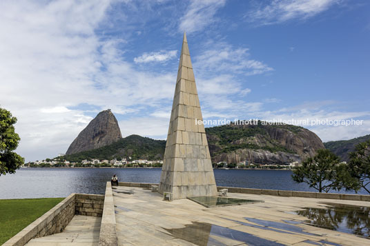 monumento a estácio de sá lucio costa