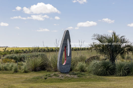 piero atchugarry sculpture park  leonardo noguez