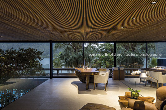 casa ab jacobsen arquitetura