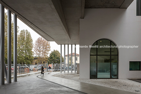 maxxi museum zaha hadid