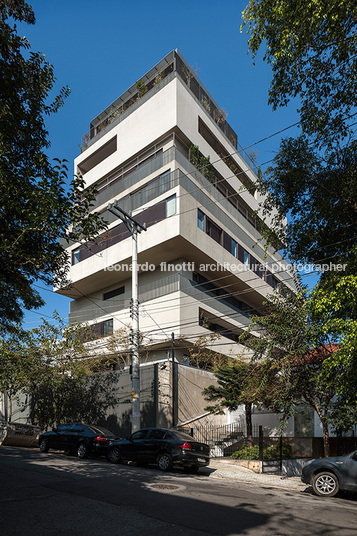 oka isay weinfeld