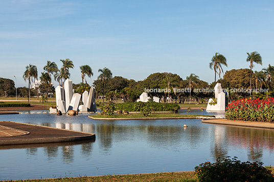 praça dos cristais burle marx