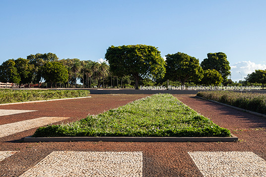 praça dos cristais burle marx