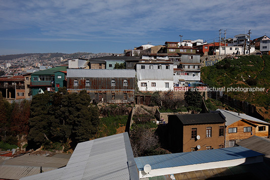 valparaíso/viña del mar snapshots several architects