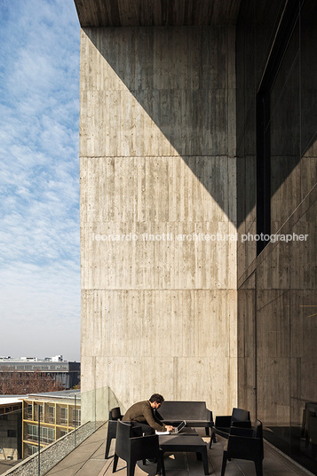 centro de innovación - universidad católica alejandro aravena