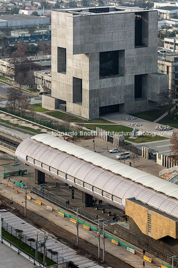 centro de innovación - universidad católica alejandro aravena