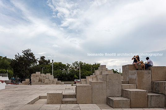 plaza fuente fernando gonzález gortázar