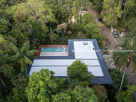 casa cmh - são pedro jacobsen arquitetura