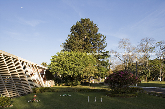 h-10 category officials residences at ita oscar niemeyer