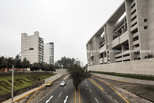 universidad de ingeniería y tecnología grafton architects