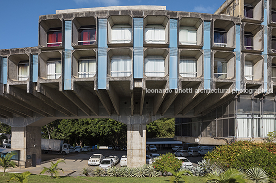 secretarías do centro administrativo da bahia joão filgueiras lima (lelé)