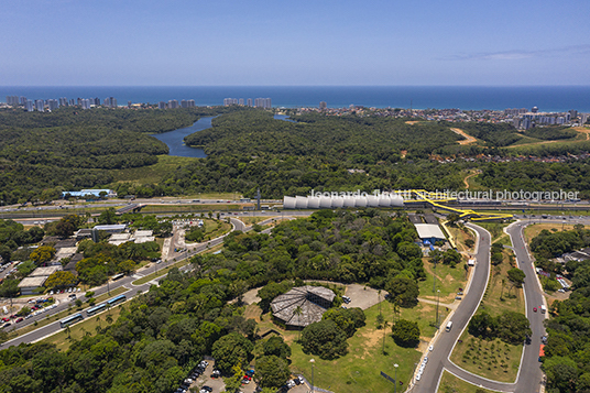 igreja do centro administrativo da bahia joão filgueiras lima (lelé)